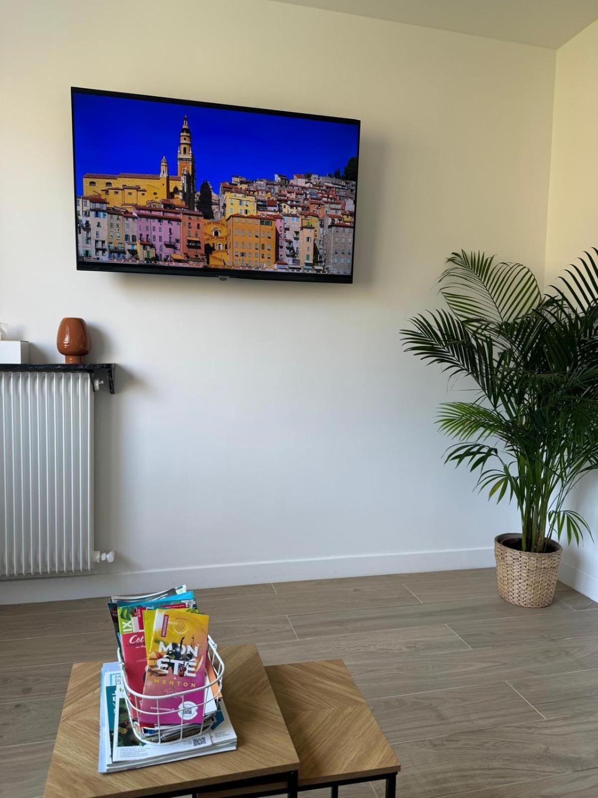 Appartement Moderne Refait A Neuf - 4 Couchages - Menton Buitenkant foto